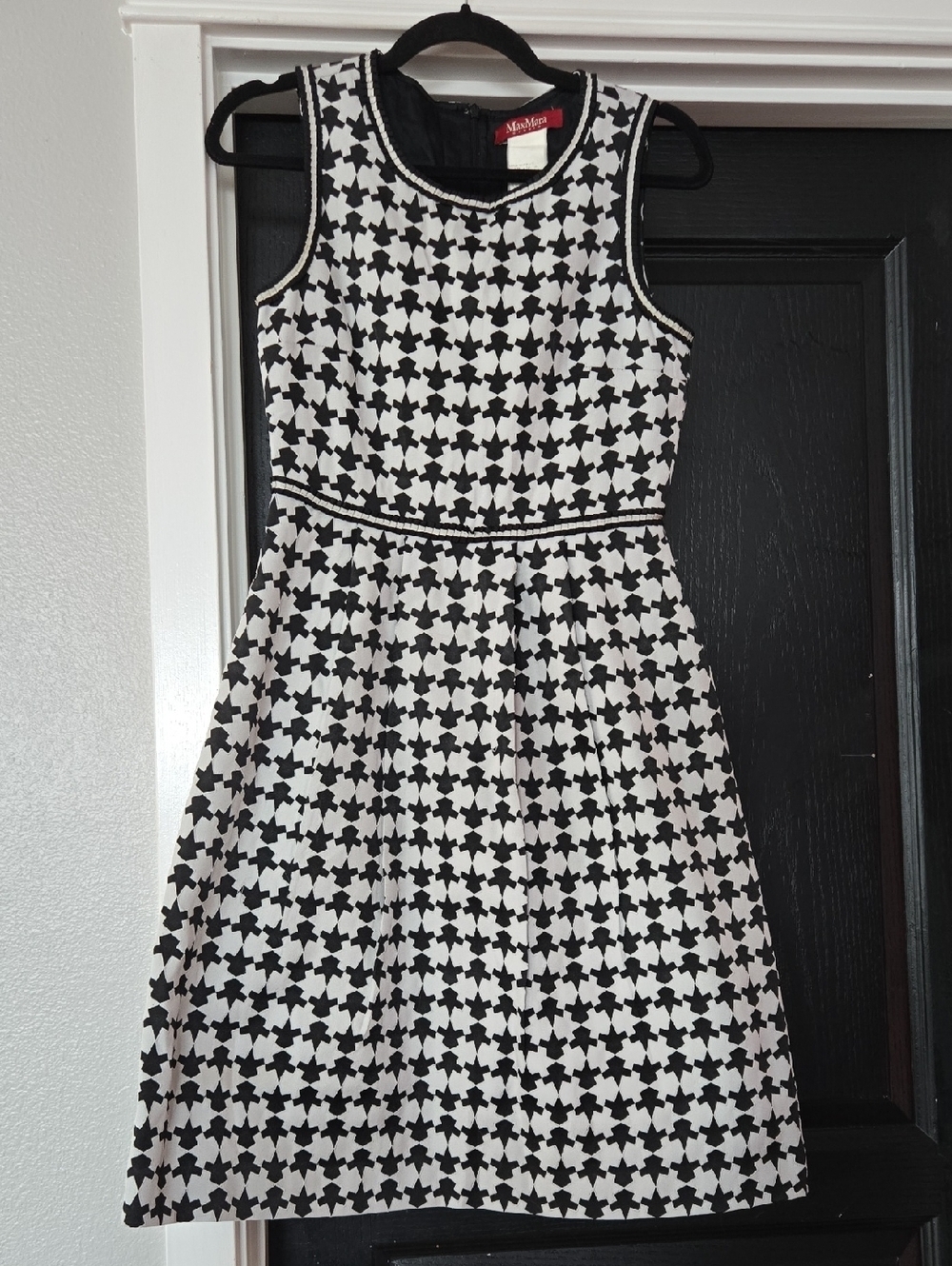 MaxMara Studio Black and White Geometric Sleeveless Fit & Flare Dress Size 4